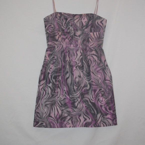 BCBGMaxAzria Dresses & Skirts - BCBG strapless mini dress